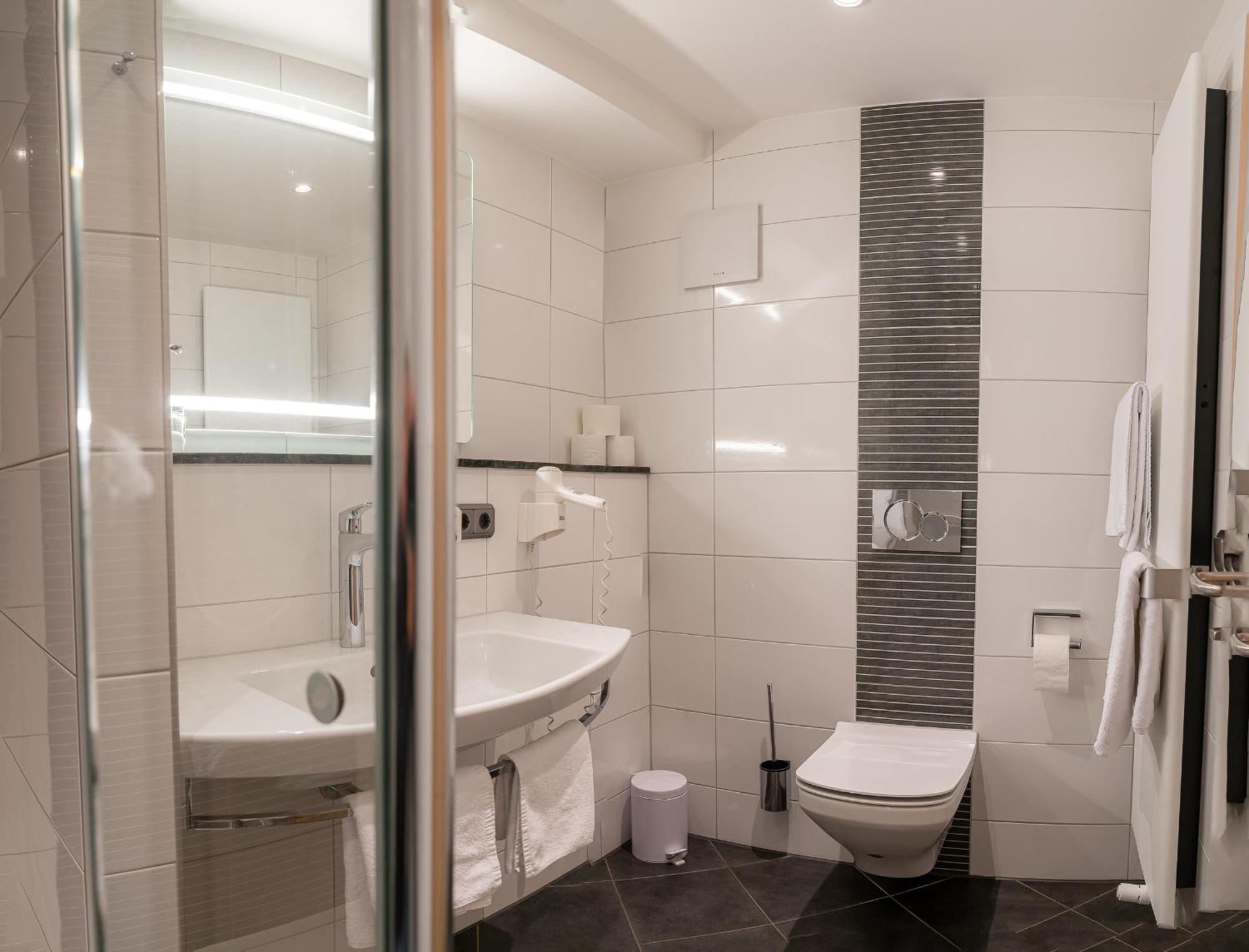 Zum Dallmayr Hotel Garni Berching Exterior foto